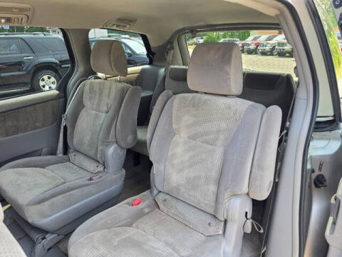 2010 Toyota Sienna LE 7-Passenger