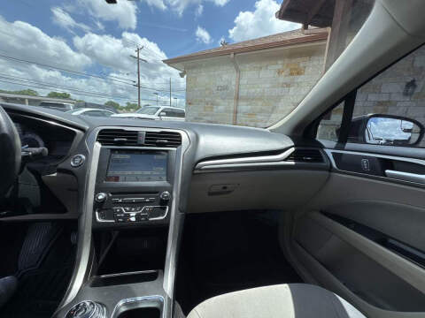2018 Ford Fusion SE