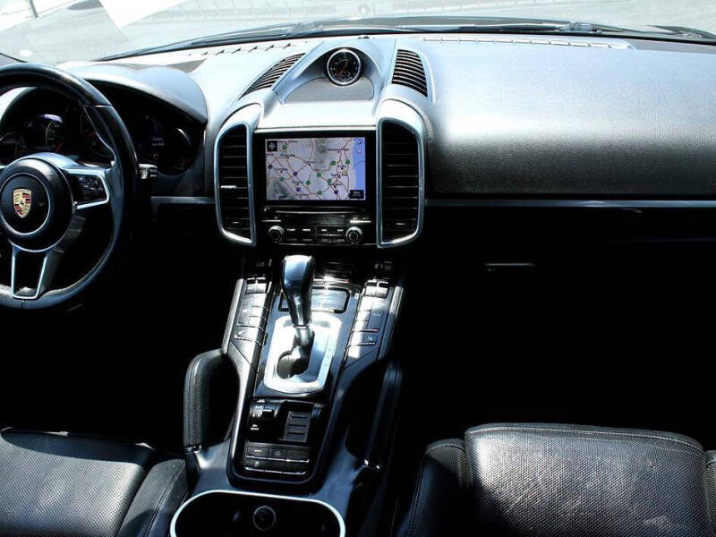 2017 Porsche Cayenne