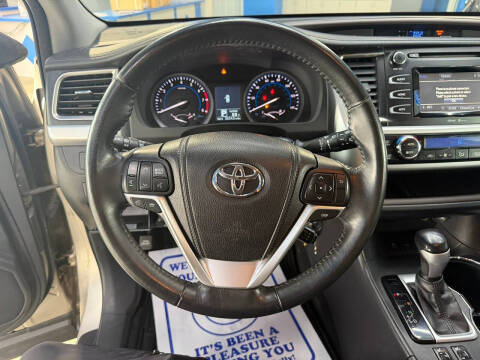 2014 Toyota Highlander LE