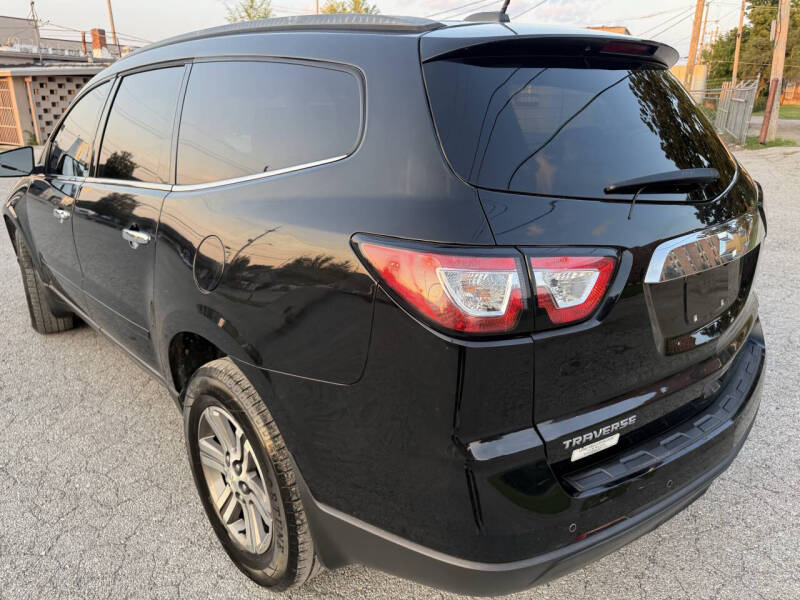 2017 Chevrolet Traverse LT