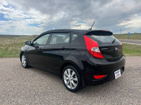 2012 Hyundai Accent SE