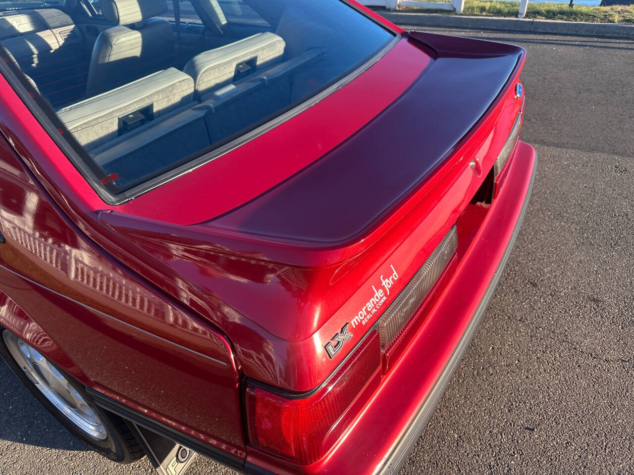 1990 Ford Mustang 16