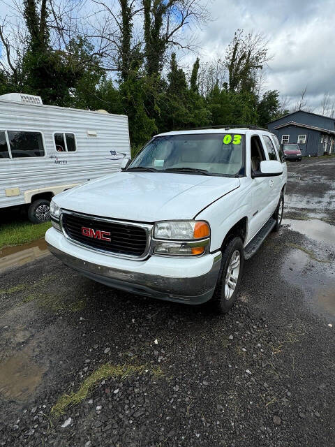 2003 GMC Yukon for sale at Race Automotive INC in Williamson, NY