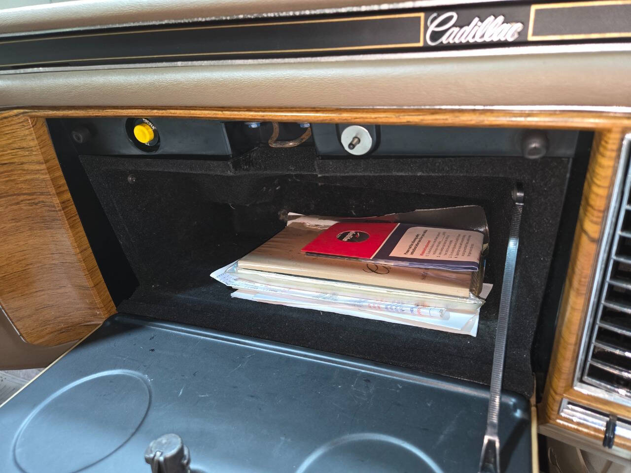 1981 Cadillac Fleetwood Brougham 67