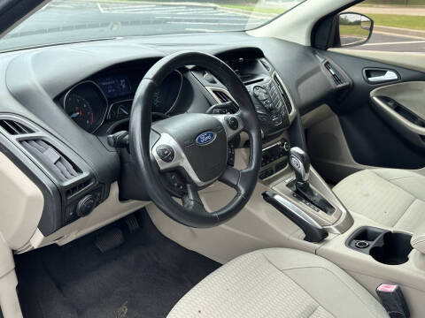 2012 Ford Focus SEL