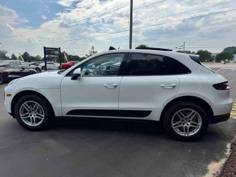 2017 Porsche Macan