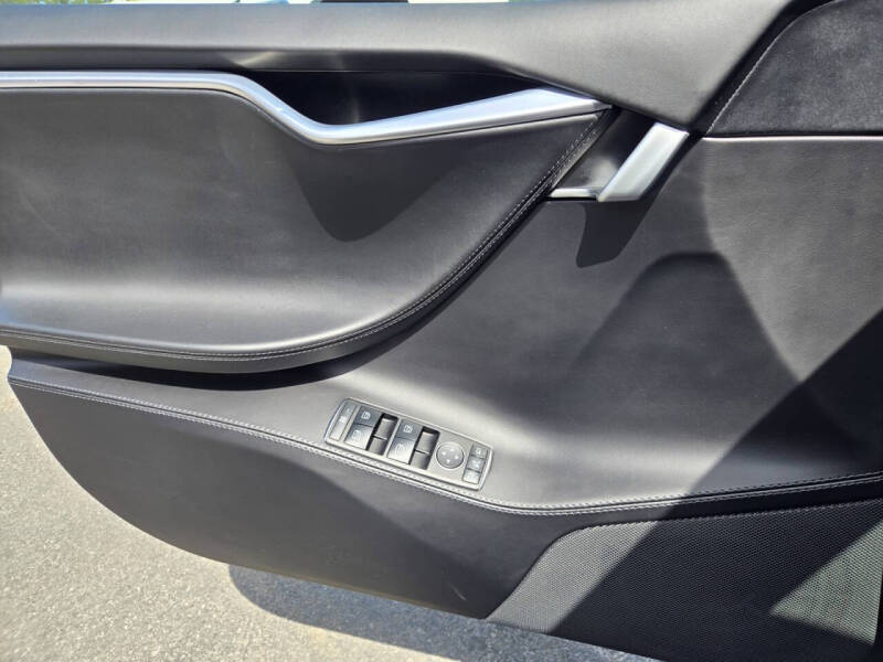 2016 Tesla Model S 75D