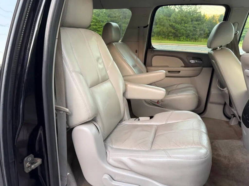 2011 GMC Yukon XL SLT