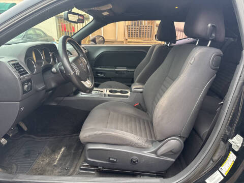 2013 Dodge Challenger SXT