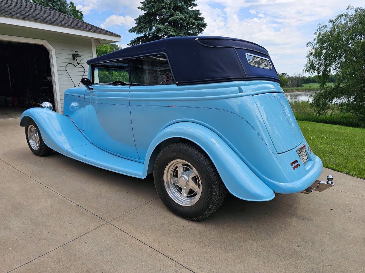 1934 Ford Phaeton Roadster 3