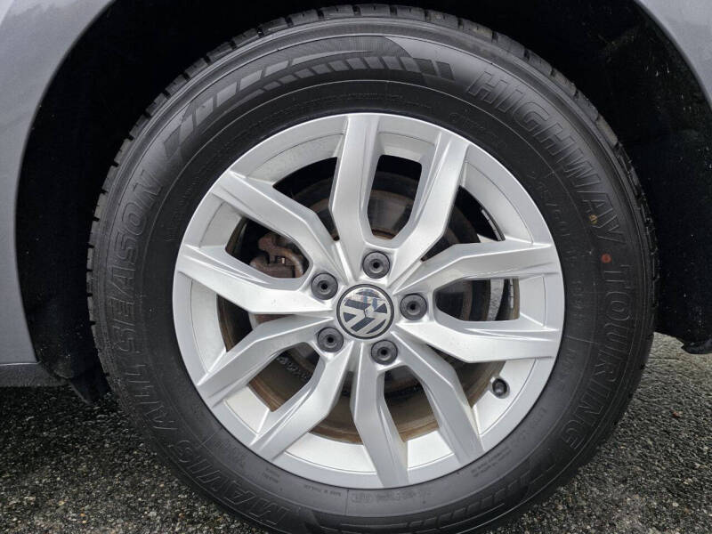 2016 Volkswagen Passat 1.8T S