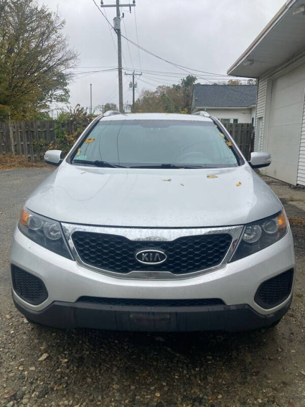 2013 Kia Sorento for sale at V & R Auto Group LLC in Wauregan CT