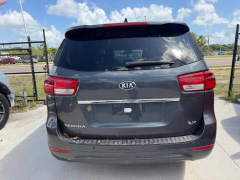 2017 Kia Sedona LX