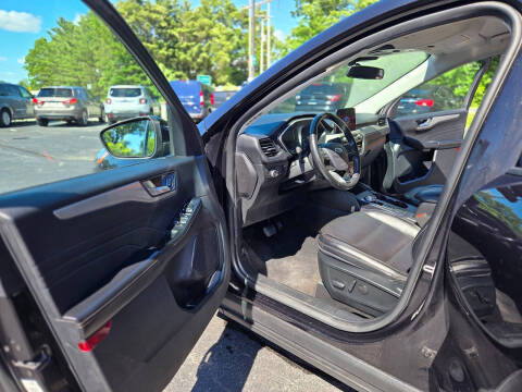 2022 Ford Escape SEL