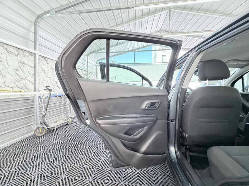 2021 Chevrolet Trax LS