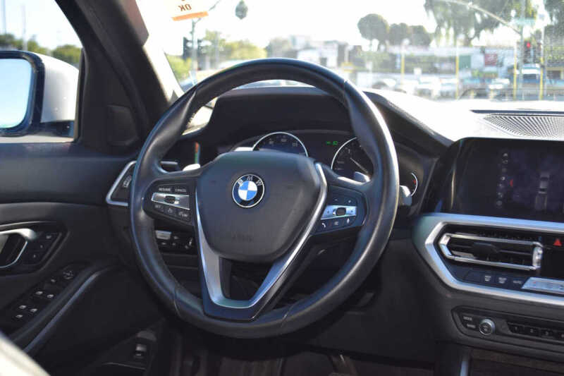 2020 BMW 3 Series 330i