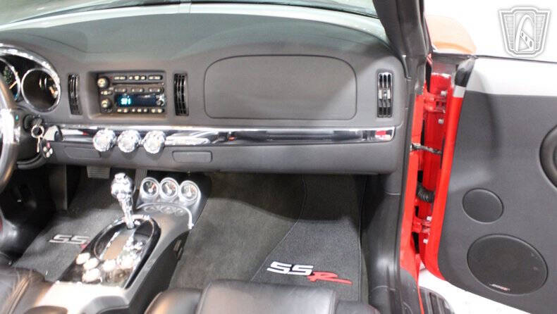2005 Chevrolet SSR LS