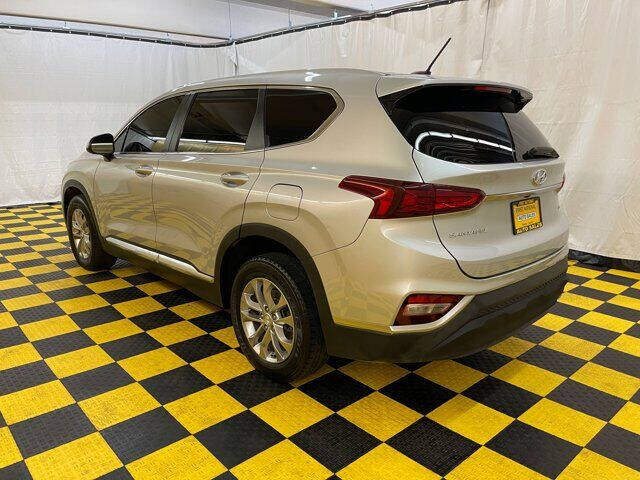 2019 Hyundai Santa Fe SE 2.4L
