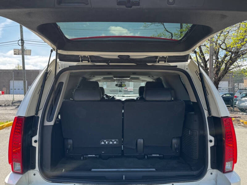 2011 Cadillac Escalade Luxury