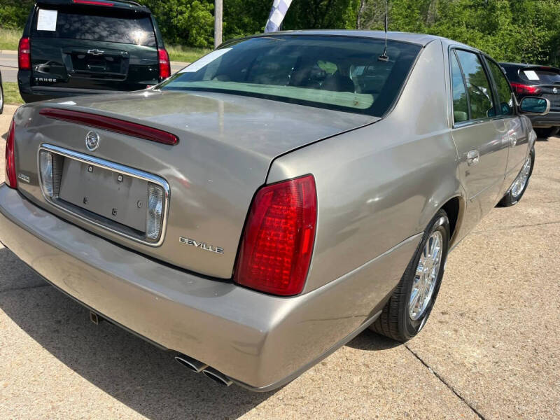 2004 Cadillac DeVille