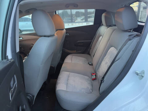 2014 Chevrolet Sonic LS Auto