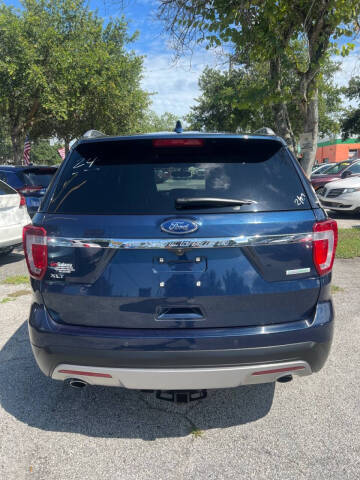 2017 Ford Explorer XLT
