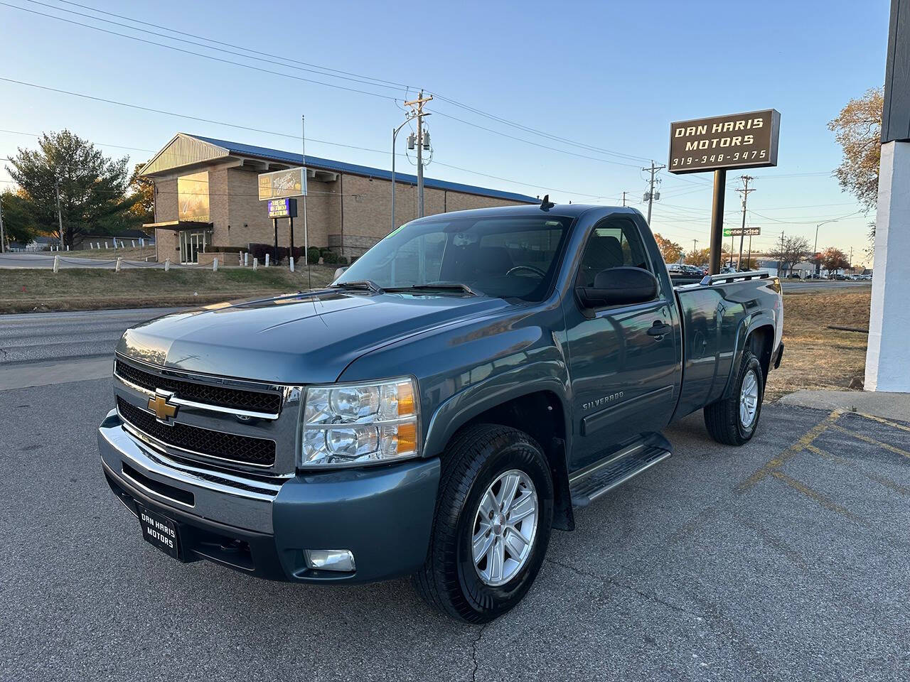 2010 Chevrolet Silverado 1500 for sale at Dan Haris Motors in Waterloo, IA