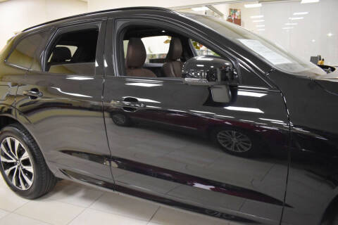 2024 Volvo XC60 B5 Plus Dark Theme