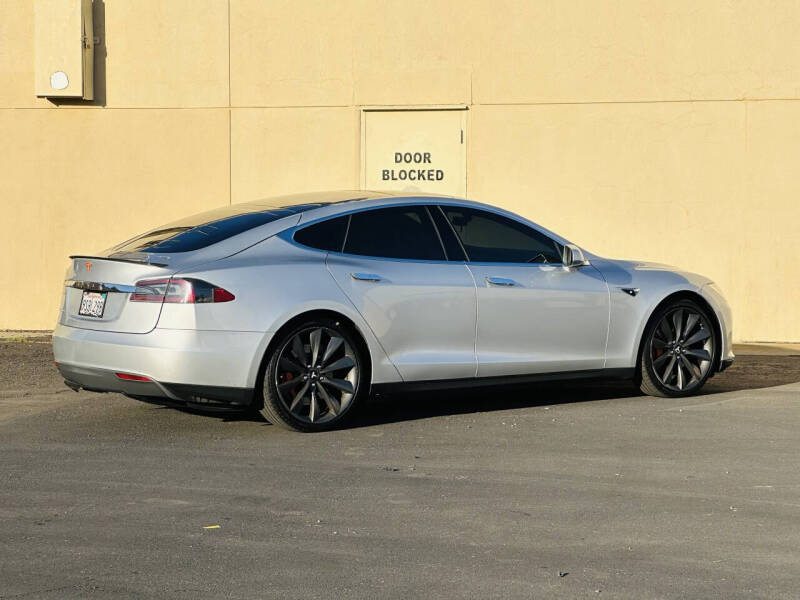 2013 Tesla Model S