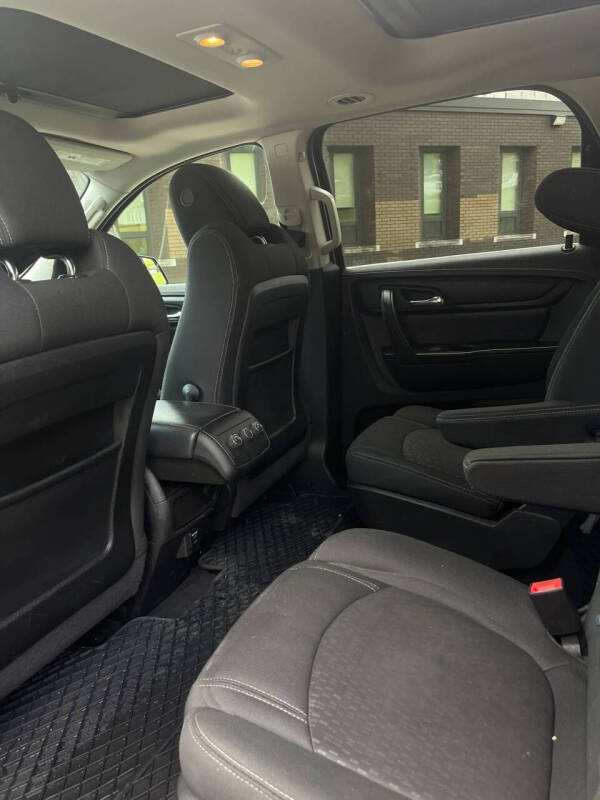 2014 GMC Acadia SLE-2