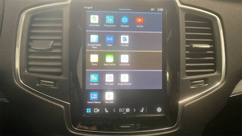 2025 Volvo XC90 B5 Core Bright Theme