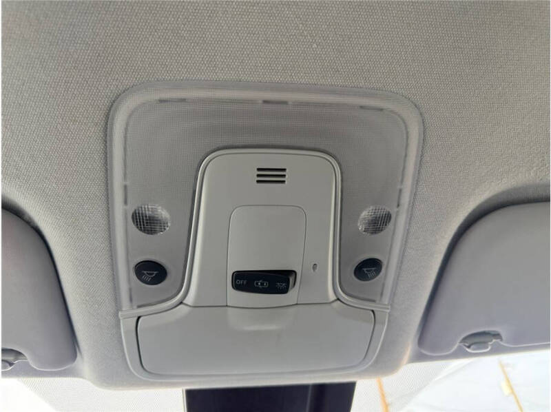 2017 Toyota Prius Three Touring