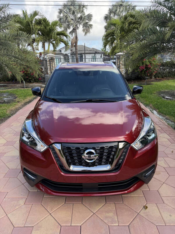 2020 Nissan Kicks SR