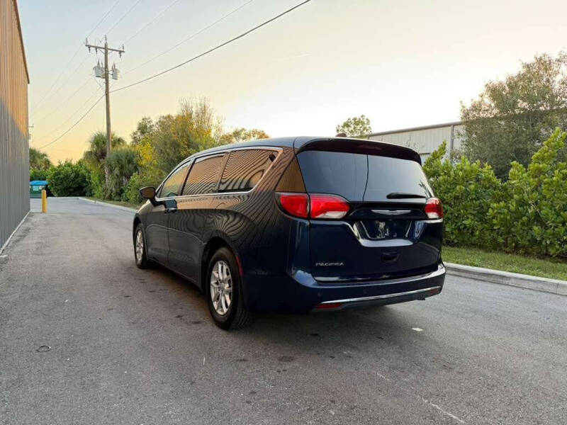 2020 Chrysler Pacifica Touring