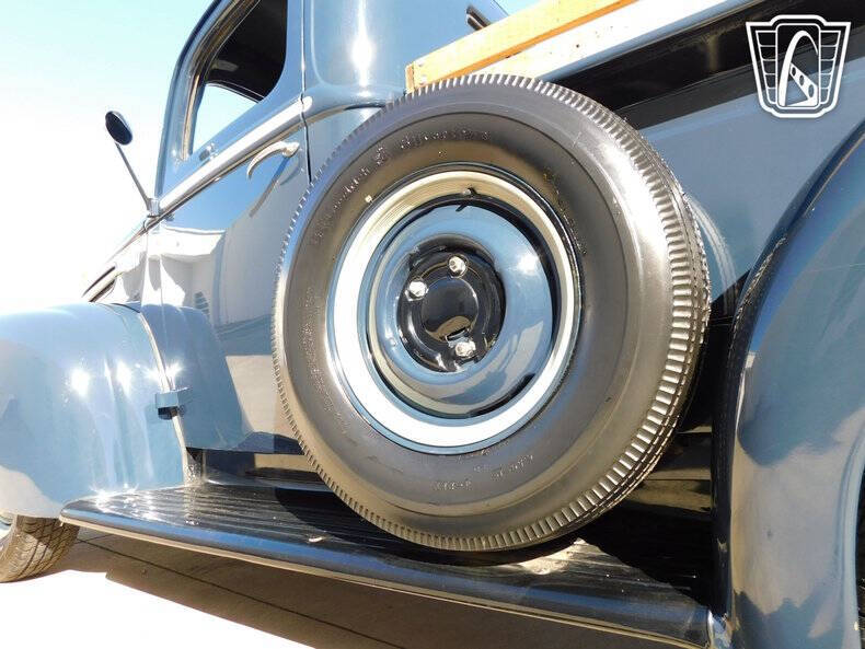 1946 Ford F-100
