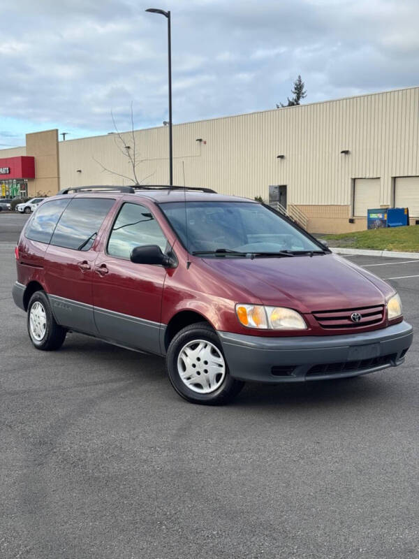 2002 Toyota Sienna LE