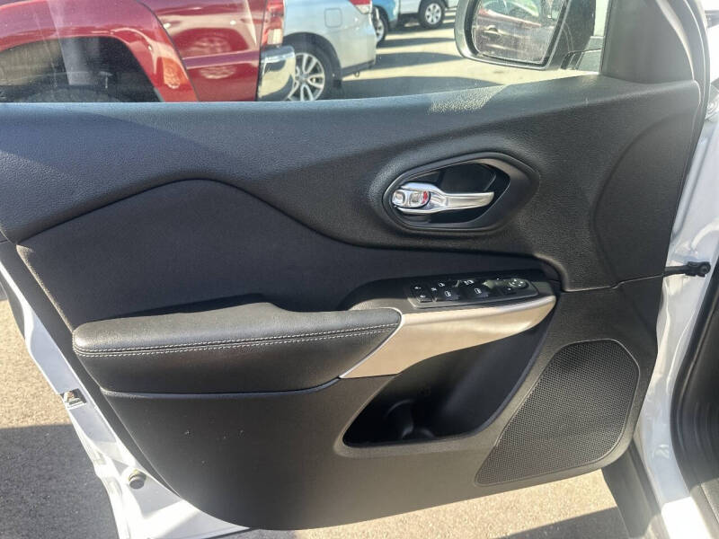 2018 Jeep Cherokee Latitude