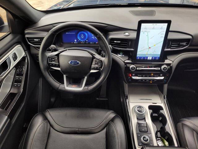 2021 Ford Explorer ST