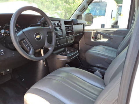 2017 Chevrolet Express 2500