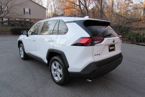 2020 Toyota RAV4 Hybrid LE