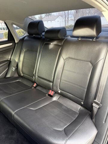 2015 Volkswagen Passat 1.8T Limited Edition