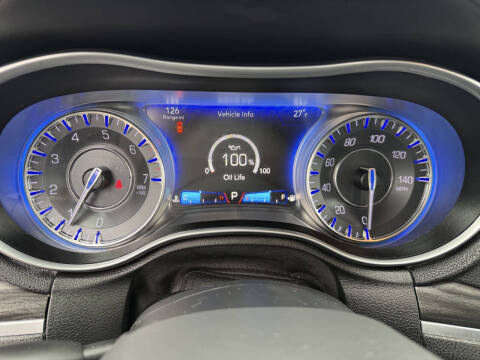 2017 Chrysler 300 Limited