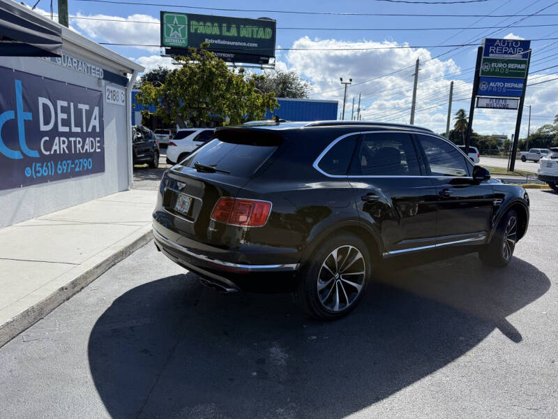 2020 Bentley Bentayga Hybrid