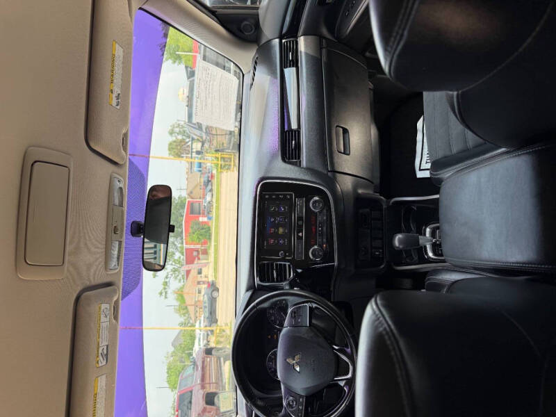 2019 Mitsubishi Outlander SE