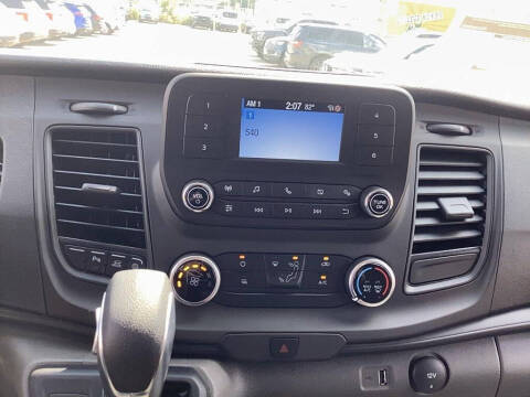 2025 Ford Transit 250