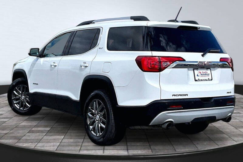 2017 GMC Acadia SLT-1