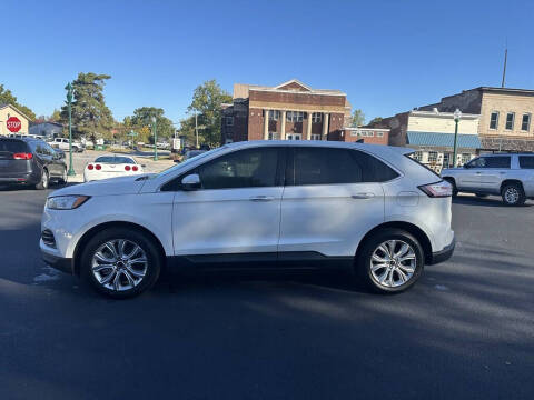 2022 Ford Edge Titanium