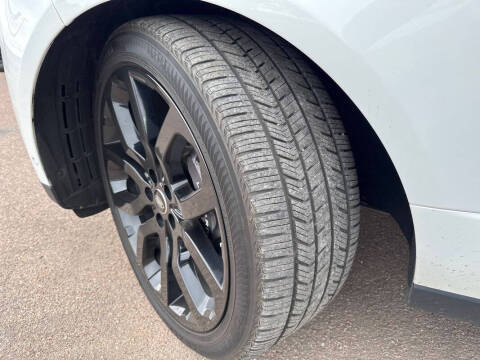 2020 Land Rover Range Rover P525 HSE