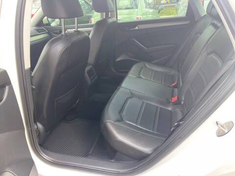 2015 Volkswagen Passat 1.8T Limited Edition